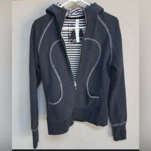 Lululemon Scuba Hoodie* Travel Pillow/Dark Grey/Special Edition/ SIZE-6